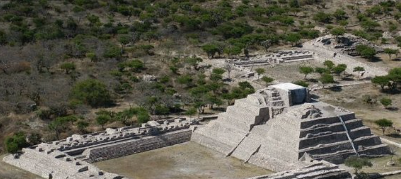 Horseback Riding + Pyramid Tour